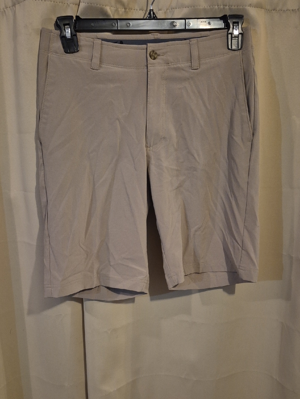 Grand Slam Men's Flat-Front Shorts in Light Taupe